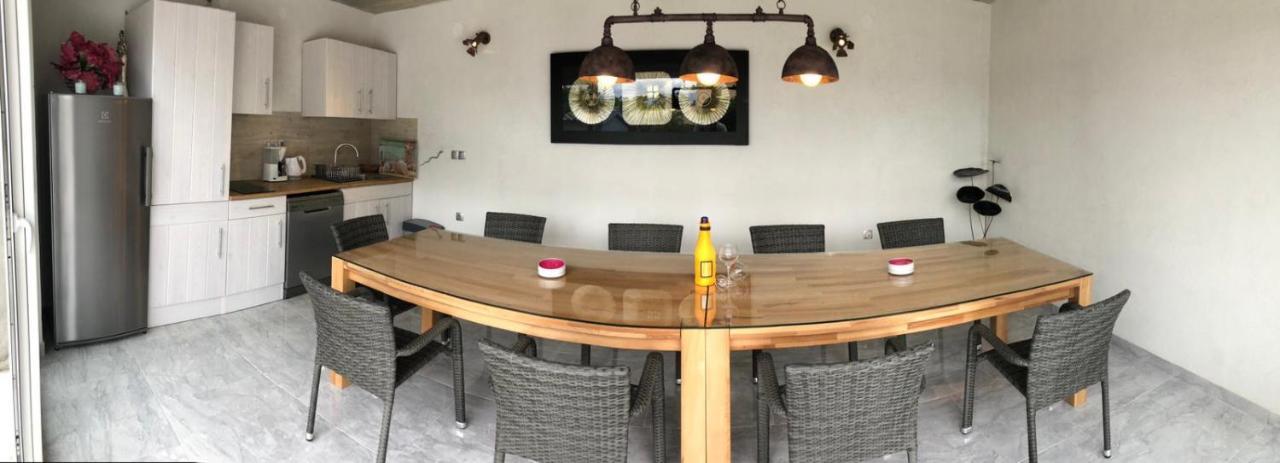 Croliday Apartment With Pool Nin Врси Екстер'єр фото